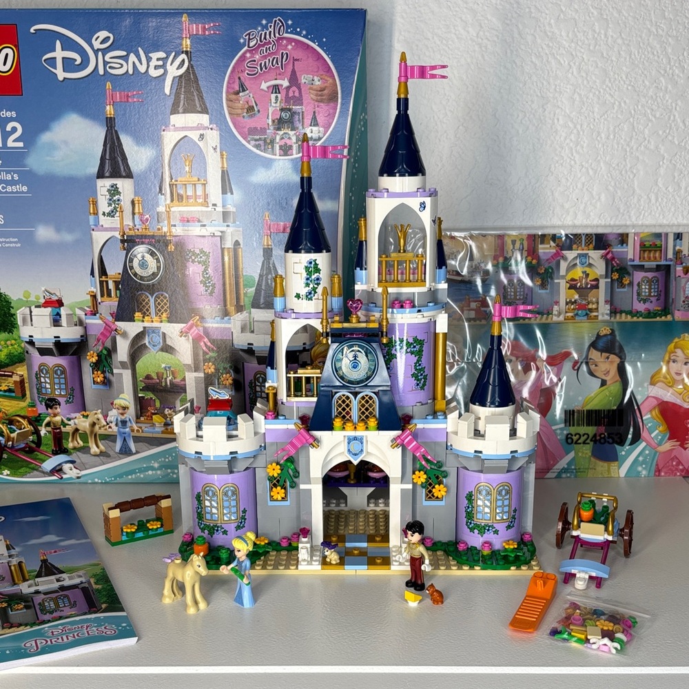 Lego Set 41154 - Cinderella’s Dream Castle - Picture 9 of 14